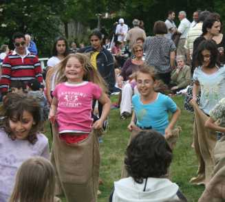 Bilden /bilder/midsommar/k5mpalekar.jpg SAKNAS